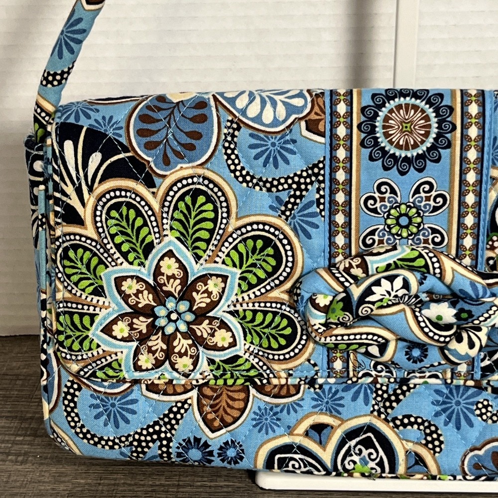 Vera Bradley Knot Just A Clutch Shoulder Bag Bali Blue Quilted Cotton Boho Purse